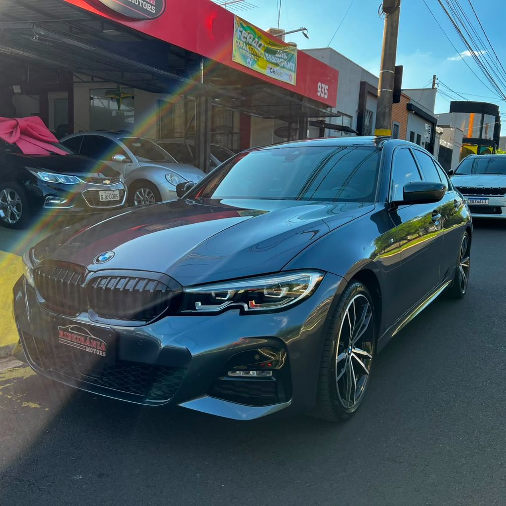 Ve�culo: BMW - 320i - 2.0 TB M Sport A.Flex/M.Sport 4p em Ribeir�o Preto