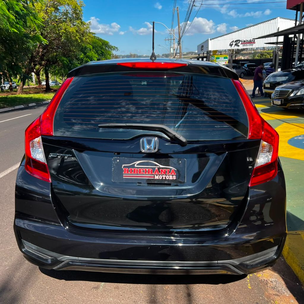 Ve�culo: Honda - Fit - LX 1.5 Flexone 16V 5p Aut. em Ribeir�o Preto