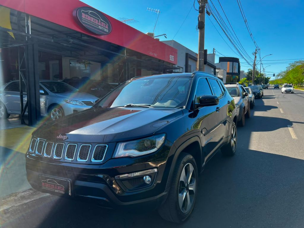 Ve�culo: Jeep - Compass - LONGITUDE 2.0 4x4 Dies. 16V Aut. em Ribeir�o Preto