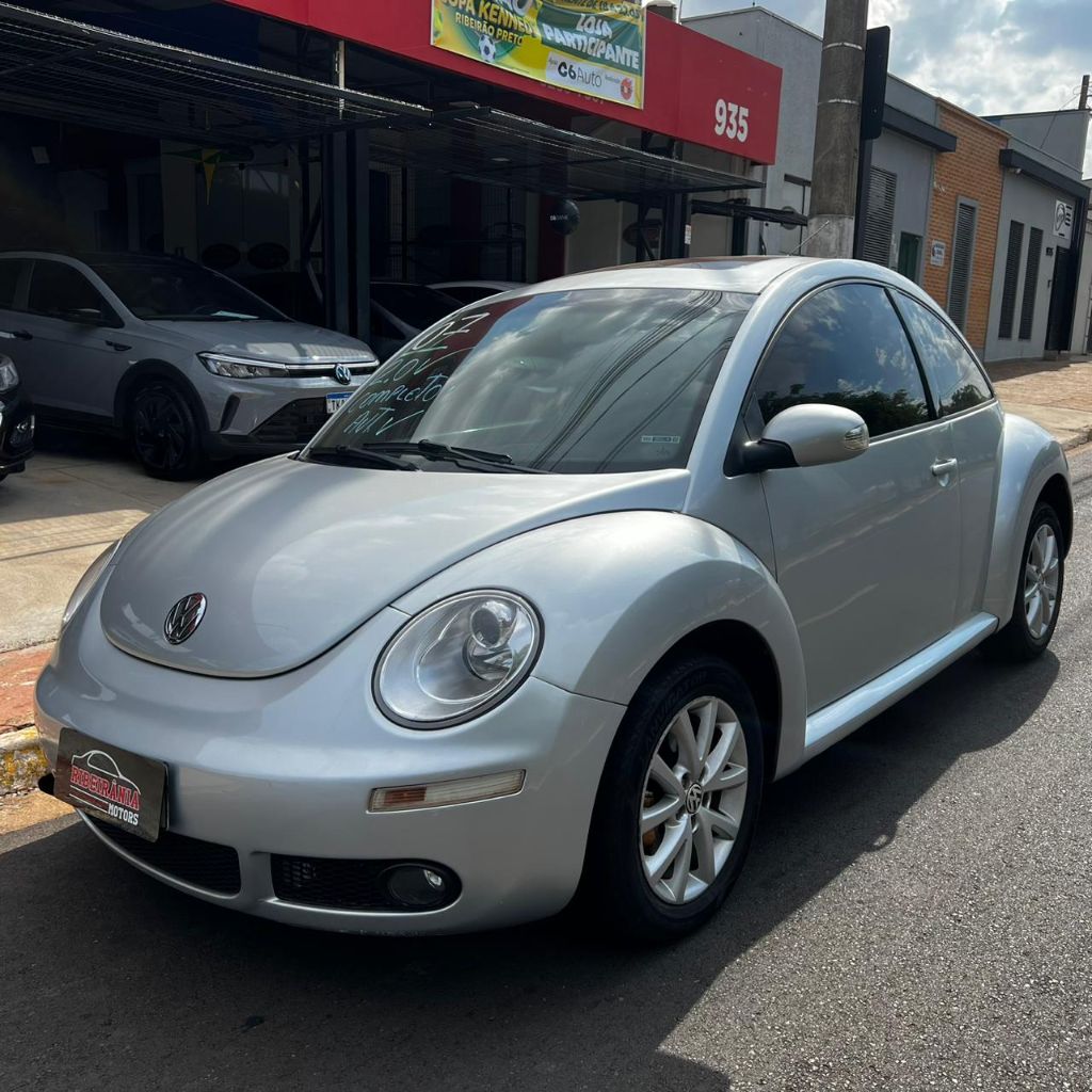 Ve�culo: Volkswagen - New Beetle - Beetle 2.0 Mi Mec./Aut. em Ribeir�o Preto