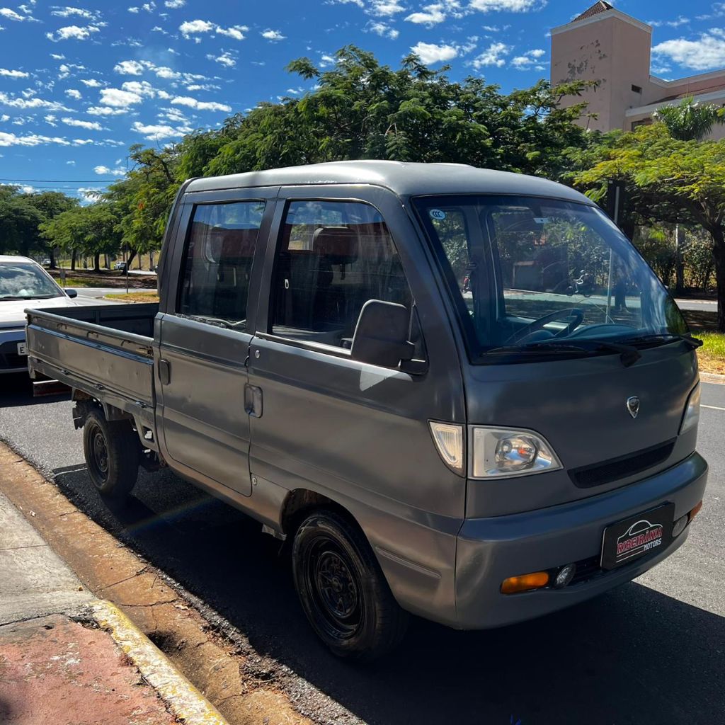 Ve�culo: Hafei - Towner - Jr. Pick-up 1.0 8V 48cv  CD 4p em Ribeir�o Preto