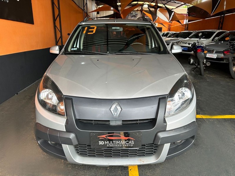 Veículo: Renault - Sandero - 1.6 STEPWAY 16V em Ribeirão Preto