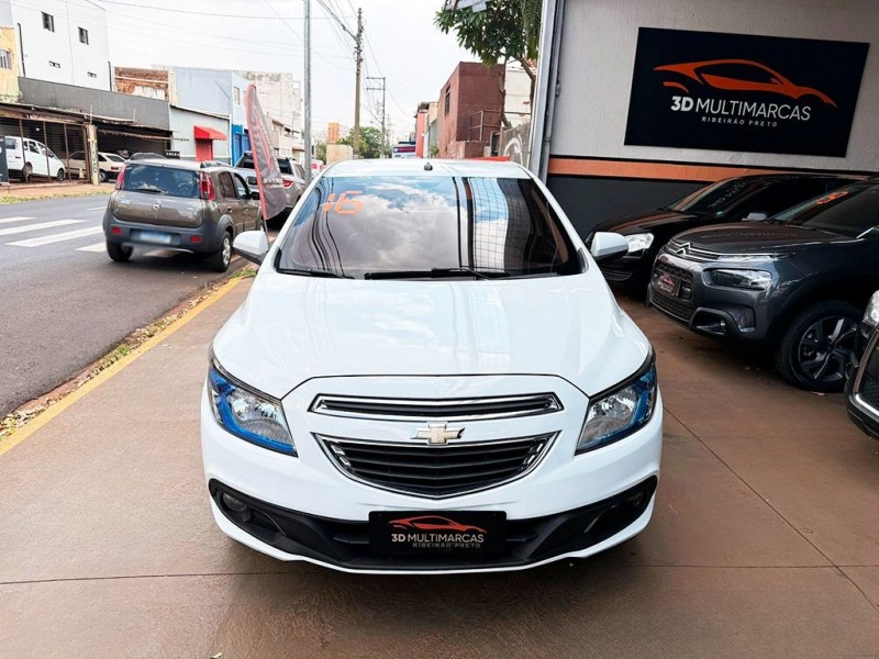 Veculo: Chevrolet (GM) - Onix - 1.4 MPFI LTZ 8V em Ribeiro Preto