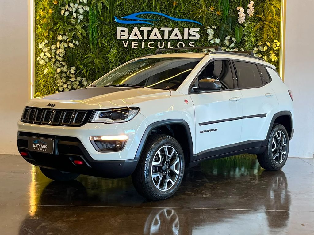Ve�culo: Jeep - Compass - Jeep COMPASS TRAILHAWK 2.0 4x4 Dies. 16V Aut. - Branco - 2017 em Batatais
