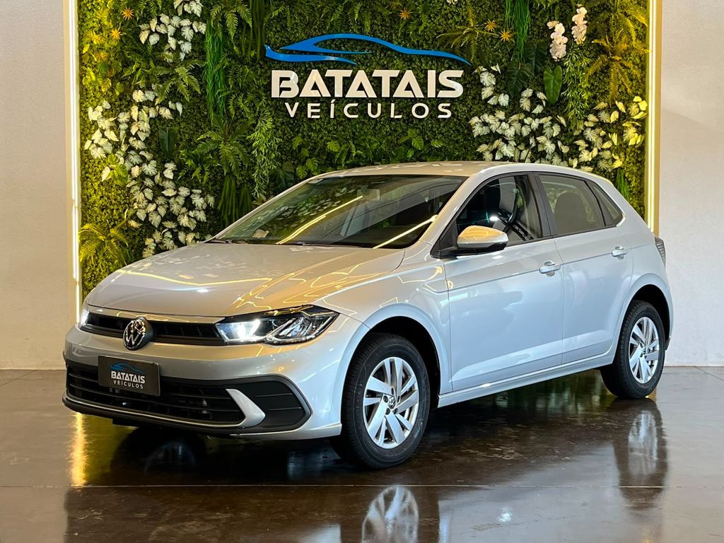 Ve�culo: Volkswagen - Polo Hatch -  em Batatais