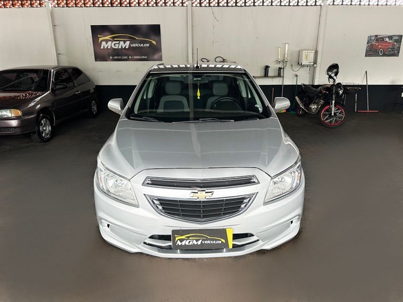 Veculo: Chevrolet (GM) - Onix - 1.0 MPFI LT 8V em Ribeiro Preto