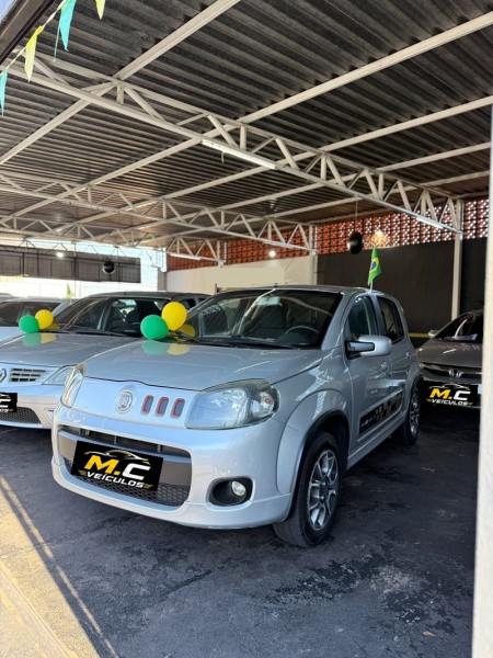 Ve�culo: Fiat - Uno - 1.4 Sporting 4P.  em Ribeir�o Preto