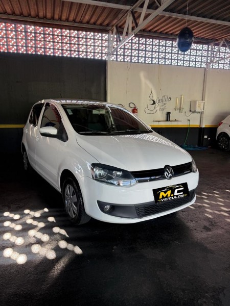 Ve�culo: Volkswagen - Fox - 1.6 Bluemotion 4P.  em Ribeir�o Preto