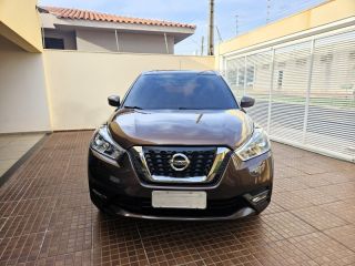 Kicks SV AUTOM�TICO CVT