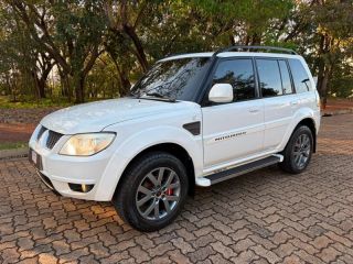 Pajero 2.0 4X2 16V 140CV FLEX 4P MANUAL