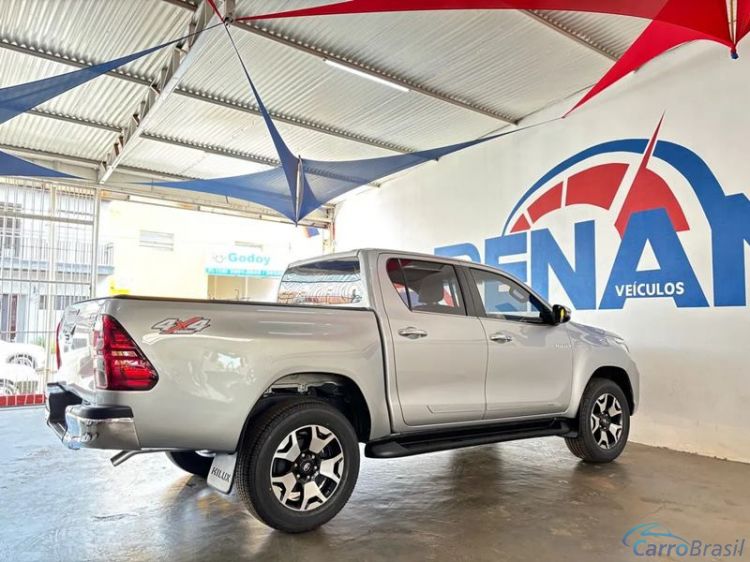 Renan Veculos | Hilux 2.8 SRX TDI 16V 4X4 CD Aut. 4P. 20/20 - foto 10