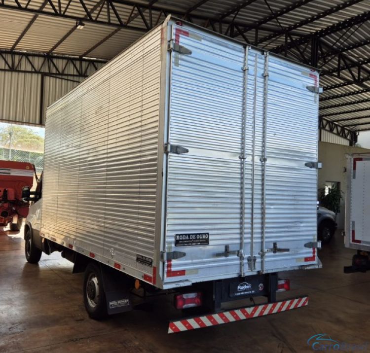 Radan Veiculos | Daily Iveco Daily 35-150 Mod 2021 Completo 21/21 - foto 4