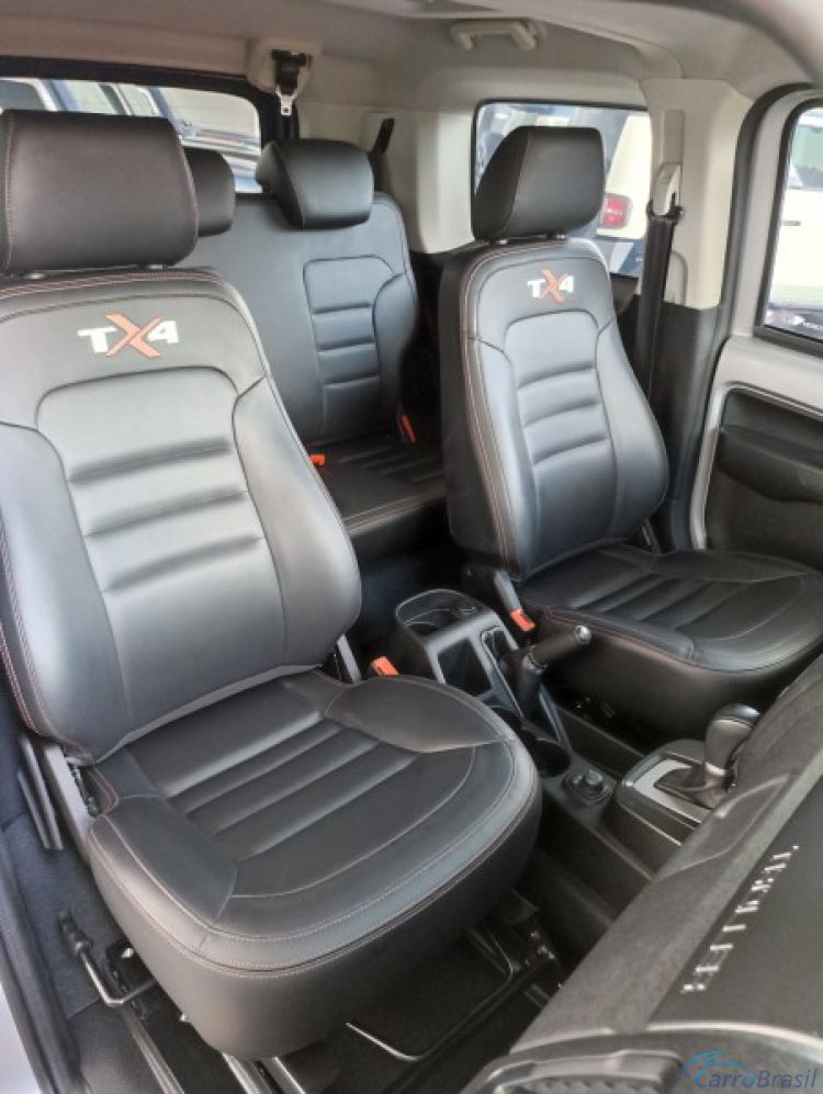 Trilha Vip Seminovos  | T4 TROLLER TX4 3.2 TURBO DIESEL INTERCOOLER AUTOMTICO 21/21 - foto 6