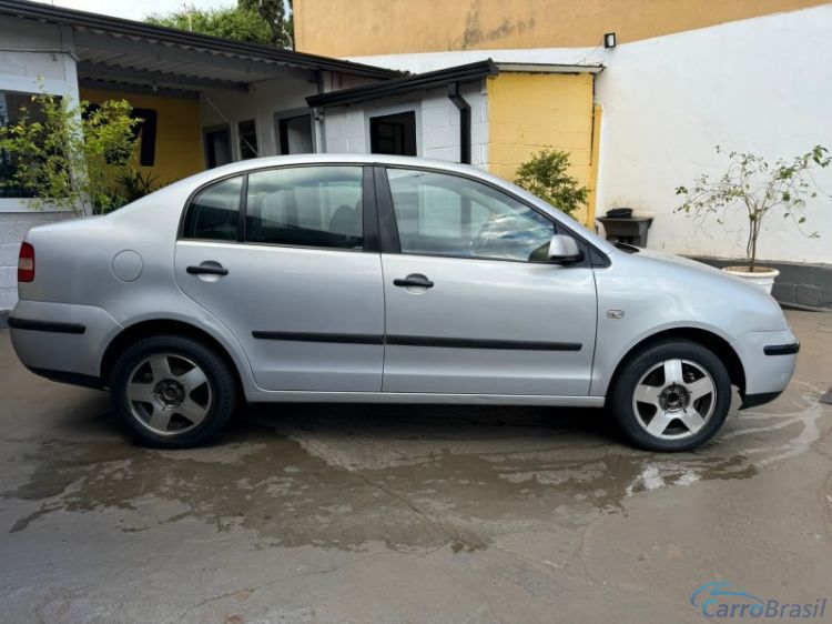 JM Veiculos  | Polo Sedan 1.6 COMPLETO  05/05 - foto 3