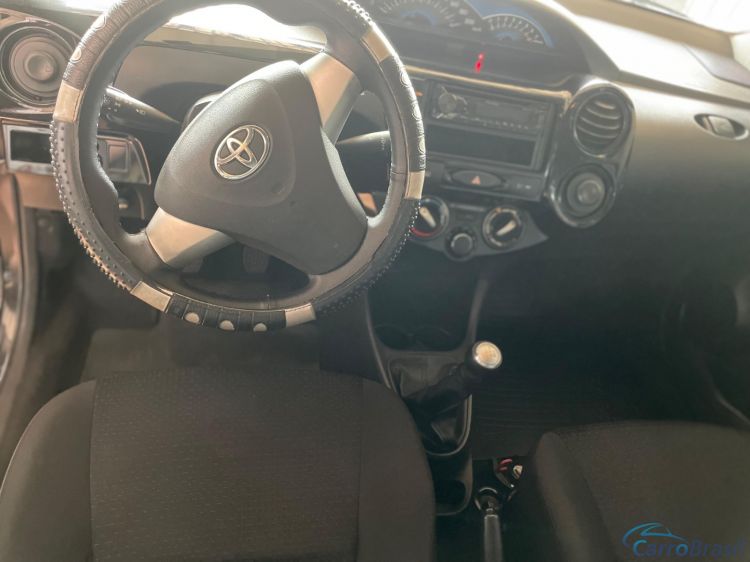 Cear Autozero | Etios Sedan X 1.5 14/14 - foto 10