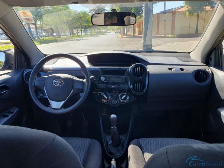 Classe A Veculos | Etios Sedan 1.5 X COMPLETO  18/18 - foto 5