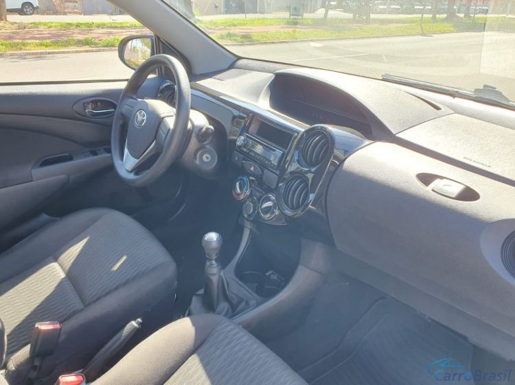Classe A Veculos | Etios Sedan 1.5 X COMPLETO  18/18 - foto 6