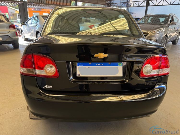 Avenida Veculos | Corsa Sedan Classic LS 1.0  13/13 - foto 2