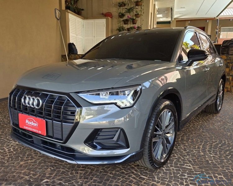 Radan Veiculos | Q3 Audi Audi Black Ed. 1.4 Tfsi Flex S-tronic 5p 21/21 - foto 3