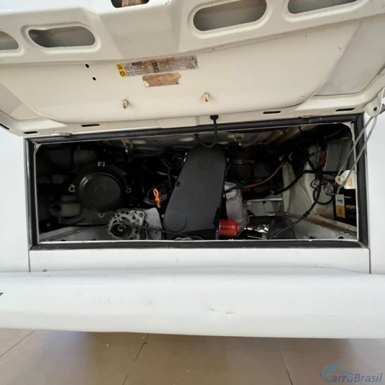 Cristal Veiculos  | Kombi 1.4 Flex 9 Lugares 13/13 - foto 10