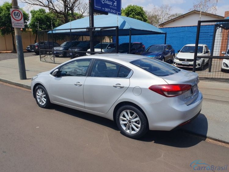 Classe A Veculos | Cerato 1.6 SX FLEX AUTOMTICO  17/17 - foto 4