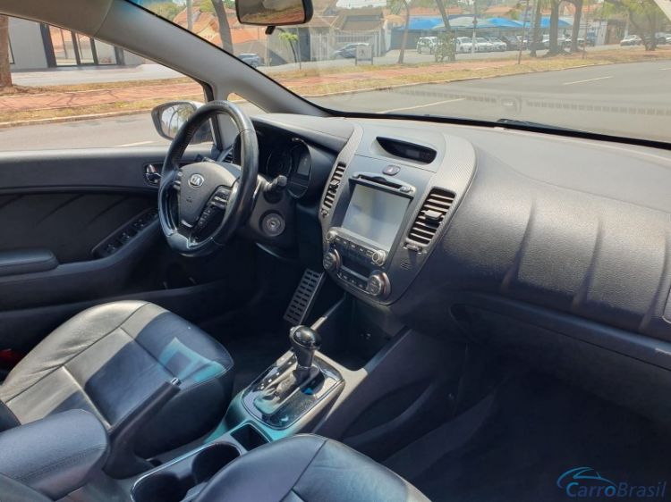 Classe A Veculos | Cerato 1.6 SX FLEX AUTOMTICO  17/17 - foto 6