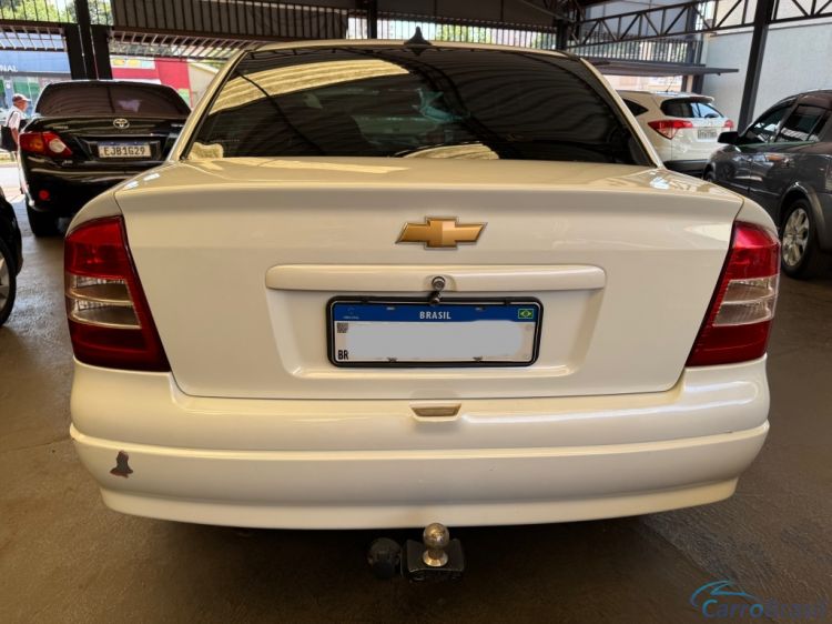 Avenida Veculos | Astra Sedan  02/02 - foto 2