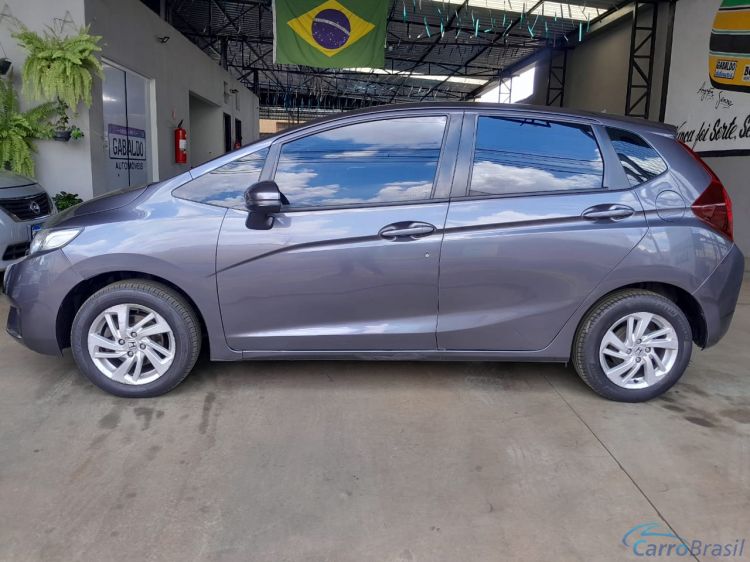 Gabaldo Veículos | Fit LX 1.5 Aut. 4P. 15/15 - foto 7