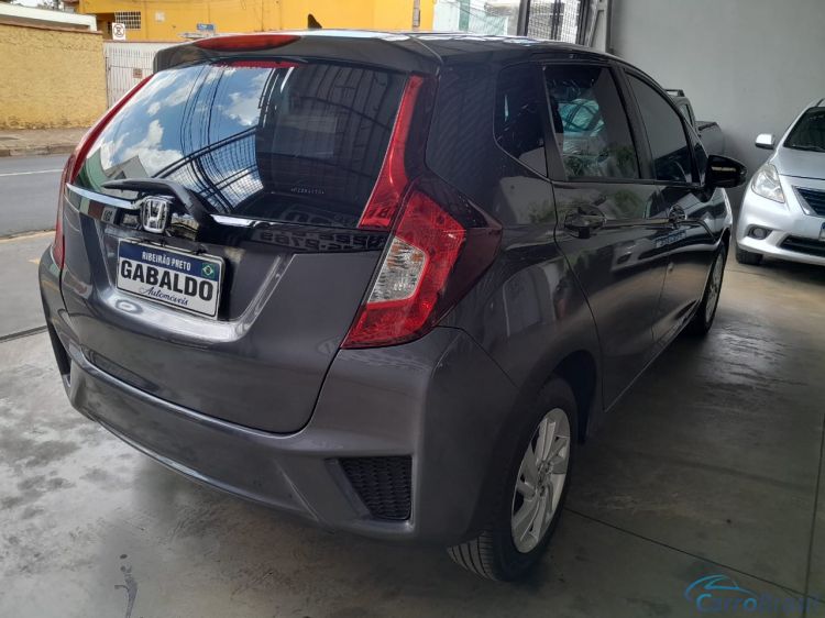 Gabaldo Veículos | Fit LX 1.5 Aut. 4P. 15/15 - foto 9