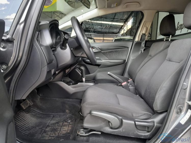 Gabaldo Veículos | Fit LX 1.5 Aut. 4P. 15/15 - foto 10
