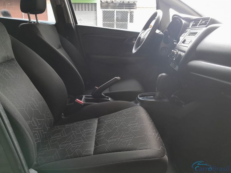 Gabaldo Veículos | Fit LX 1.5 Aut. 4P. 15/15 - foto 5