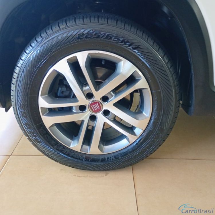 Cristal Veiculos  | Toro Freedom 1.8 Flex 17/17 - foto 9
