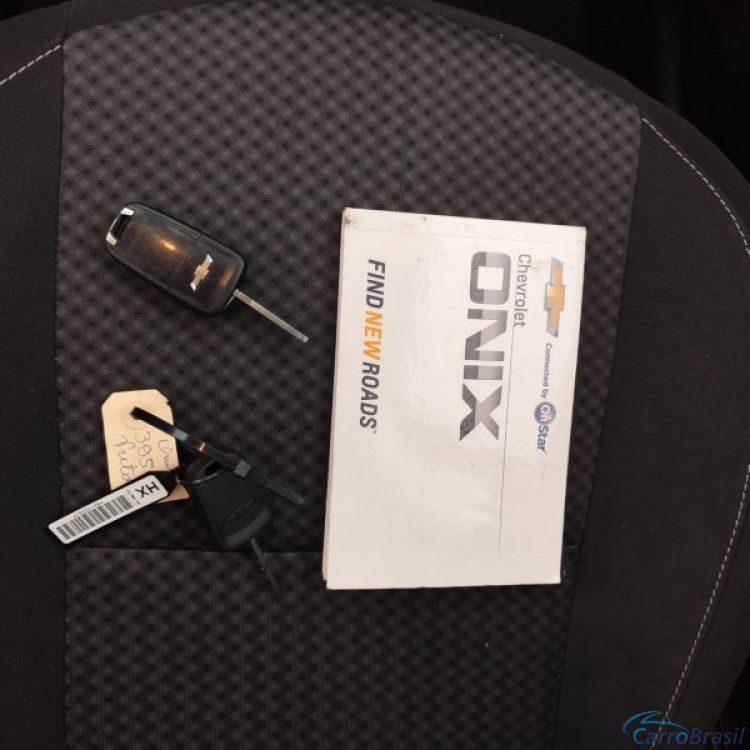 Cristal Veiculos  | Onix LT 1.0 18/18 - foto 10