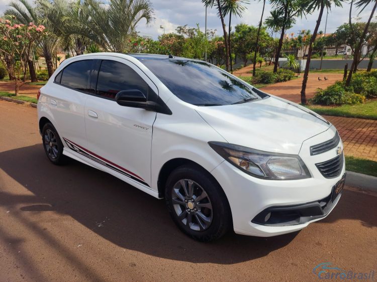 Brekar Veculos | Onix 1.4 Effecta 15/15 - foto 6