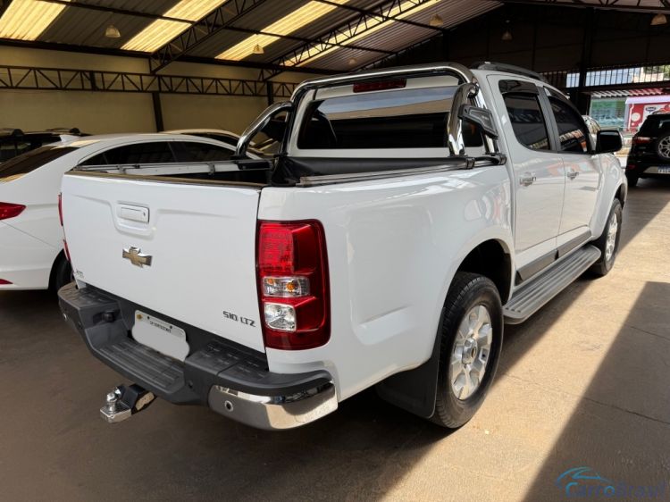 Avenida Veículos | S-10 LTZ 14/14 - foto 6