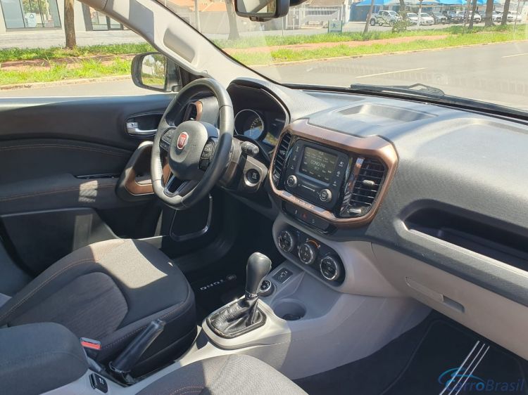 Classe A Veculos | Toro 2.0 Volcano Diesel Automtico  17/17 - foto 3