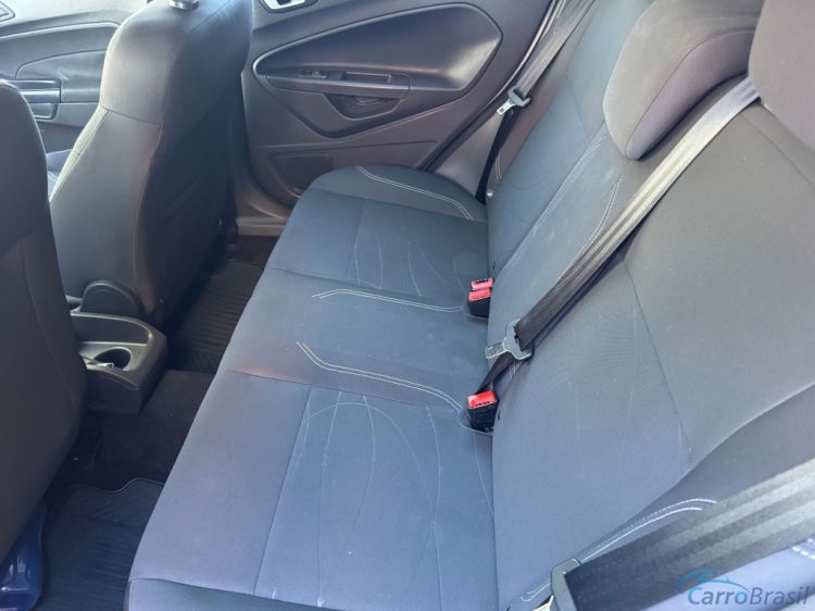 Morumbi Automveis | Fiesta Hatch 1.6 17/17 - foto 6