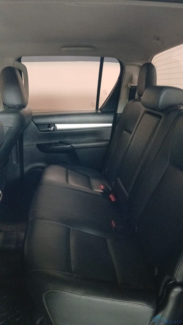 Victor Veículos | Hilux SRV 2.8 CD 4X4 Aut. 4P. 19/19 - foto 5