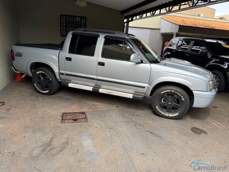 Avenida Veículos | S-10 Advantage Cab. Dupla 09/09 - foto 7