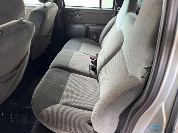 Avenida Veículos | S-10 Advantage Cab. Dupla 09/09 - foto 8