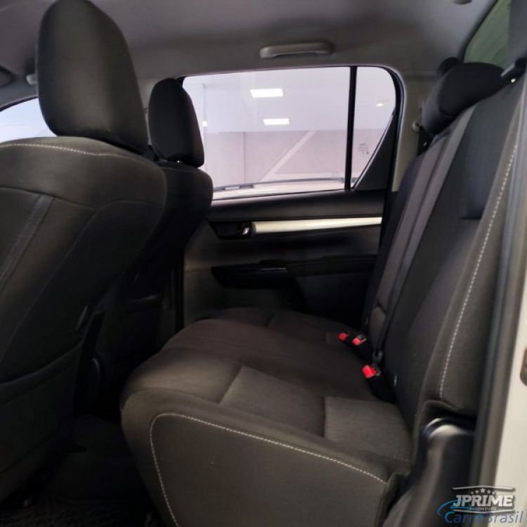 J Prime Automóveis | Hilux 2.8 D-4D TURBO DIESEL CD SR 4X4 25/25 - foto 8