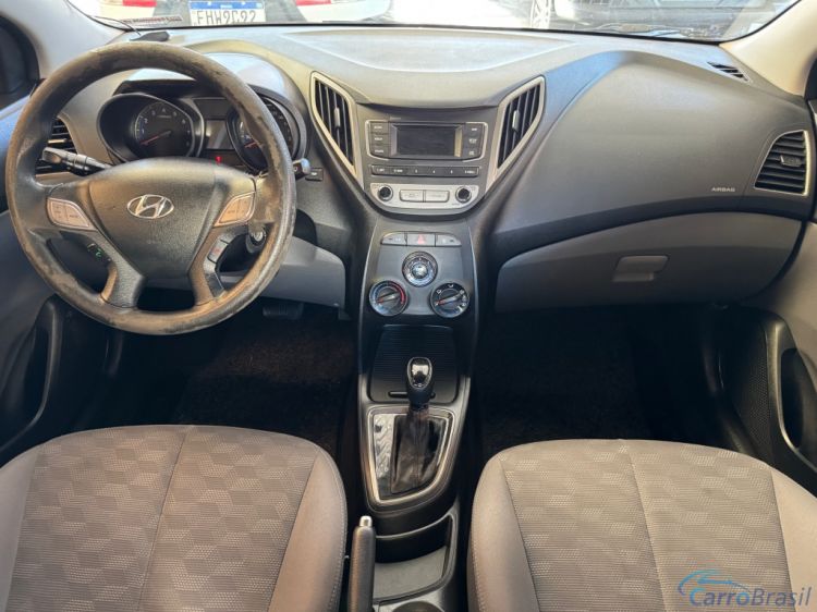 Avenida Veículos | HB 20 Sedan 1.6 Confort Plus 16/16 - foto 3