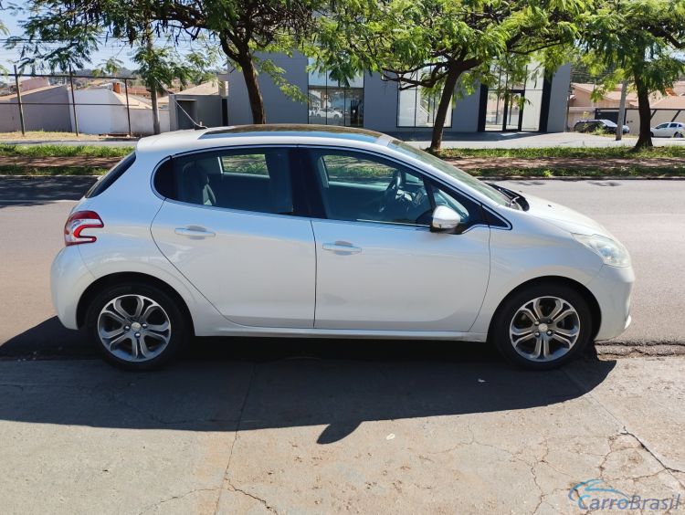 Classe A Veículos | 208 1.6 Griffe Automático 14/14 - foto 4