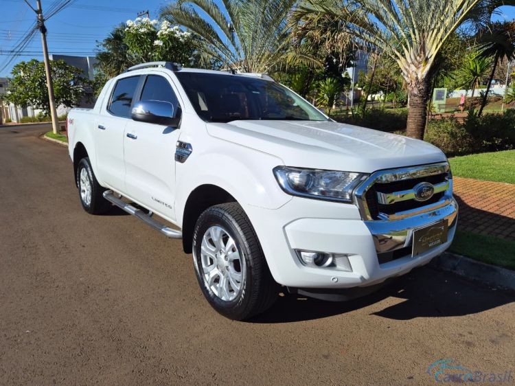 Brekar Veículos | Ranger Limited 3.2 4X4 Aut. 4P. 17/17 - foto 5