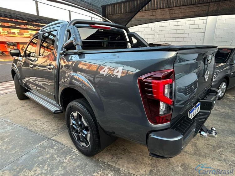 Kito Veculos | Frontier 2.3 16V TURBO DIESEL PLATINUM CD 4X4 AUTOMTICO 23/24 - foto 4