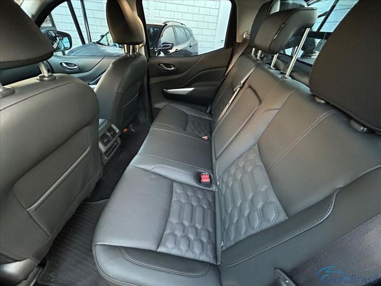 Kito Veculos | Frontier 2.3 16V TURBO DIESEL PLATINUM CD 4X4 AUTOMTICO 23/24 - foto 10