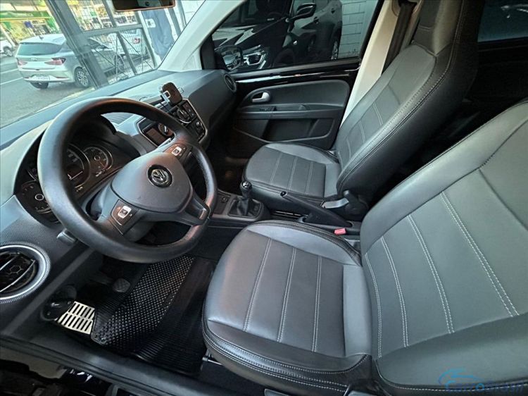 Kito Veculos | Up 1.0 170 TSI TOTAL FLEX XTREME 4P MANUAL 19/20 - foto 9