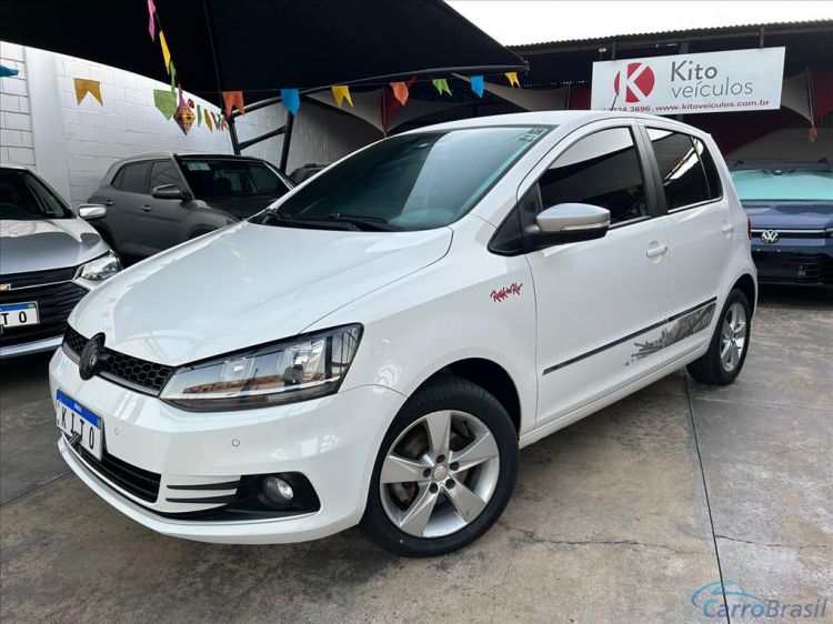 Kito Veculos | Fox 1.6 MI ROCK IN RIO 8V FLEX 4P MANUAL 15/16 - foto 2