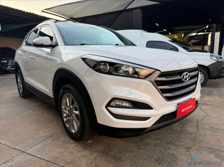 Kito Veículos | Tucson 1.6 16V T-GDI GASOLINA GLS ECOSHIFT 17/18 - foto 4