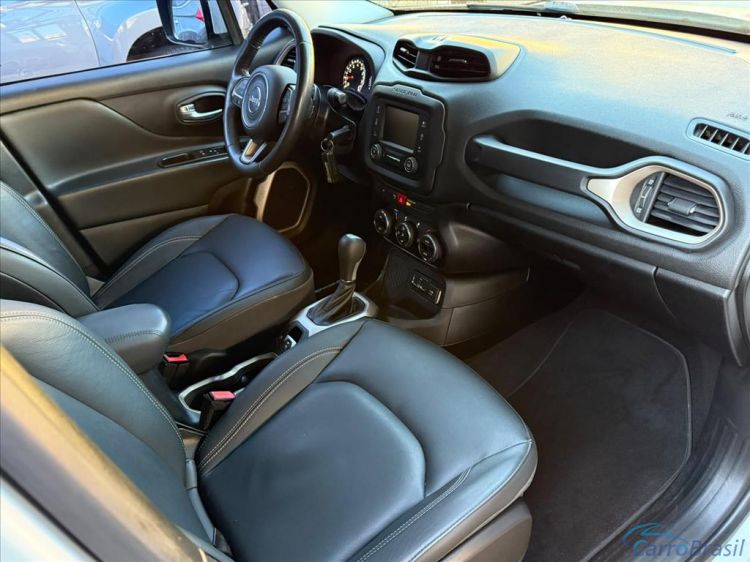 Kito Veículos | Renegade 1.8 16V FLEX LONGITUDE 4P AUTOMÁTICO 18/18 - foto 9